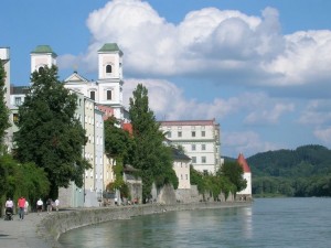 Die Donaupromenade in Passau, das Ziel der Schiffsreise