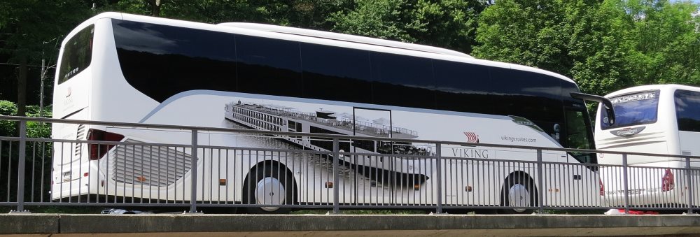 Moderne Reisebusse bieten unzählige Comfortmöglichkeiten Moderne Reisebusse bieten unzählige Comfortmöglichkeiten
