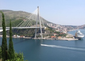 Die Franjo-Tuđman-Brücke in Dubrovnik